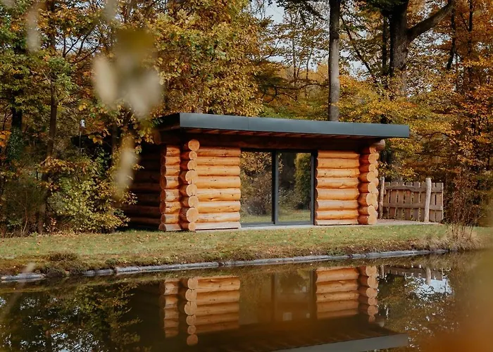 La De L'etang Du Domaine De La Forestiere Horská chata